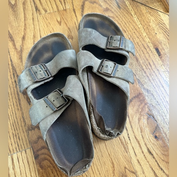 Birkenstocks- Size 41 - Picture 2 of 6